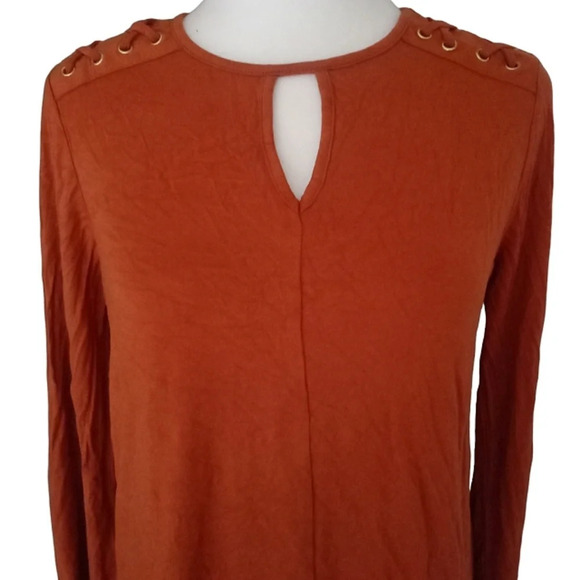 Chico's Lace Detail Shoulder Long Sleeve Burnt Orange Blouse Tunic Length Size 0 - Picture 5 of 7